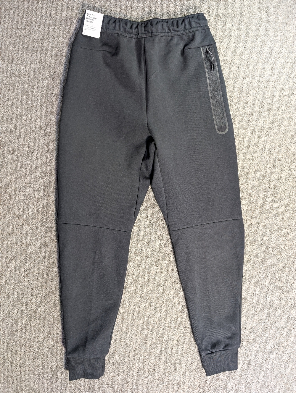 NWT Nike Sportswear Tech Fleece Joggers Size Small in Black Slim/Tapered Regular - Picture 2 of 10